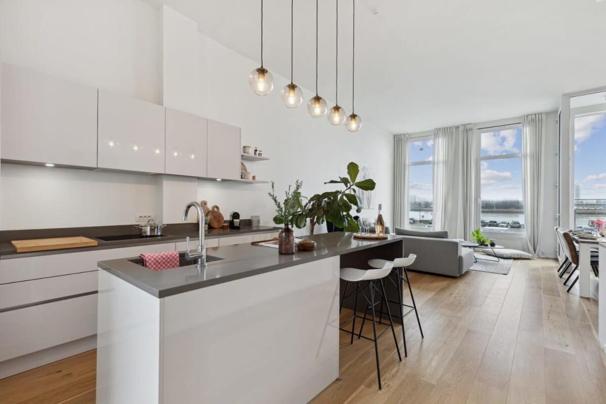 Bright Waterfront Apartment Amberes Exterior foto